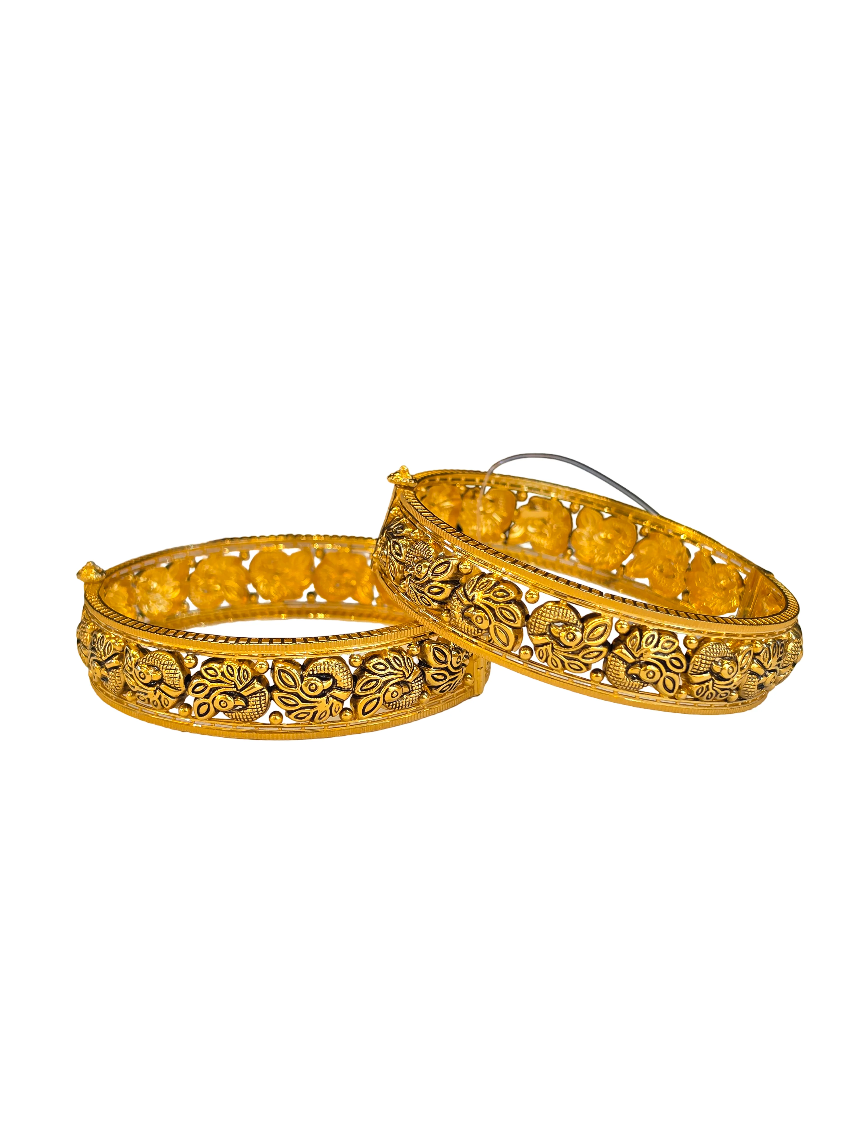 Ladies Screw Bangles